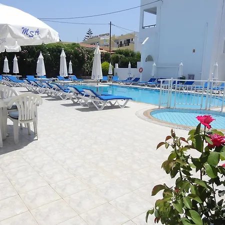 Aparthotel Michalis Studios & 3*
