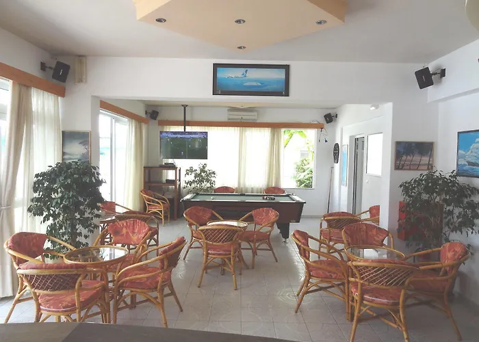 Michalis & Lejlighedshotel 3*