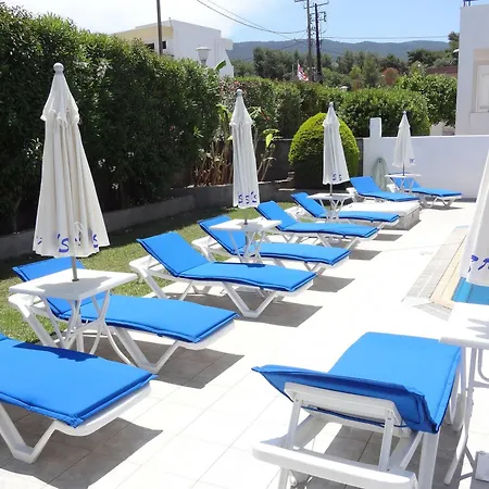 Apartmanhotel Michalis & 3*