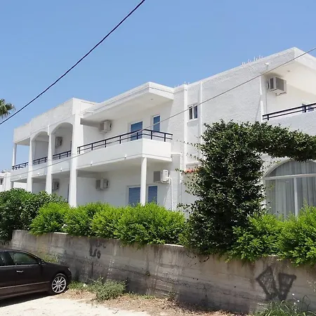 Michalis & Lägenhetshotell